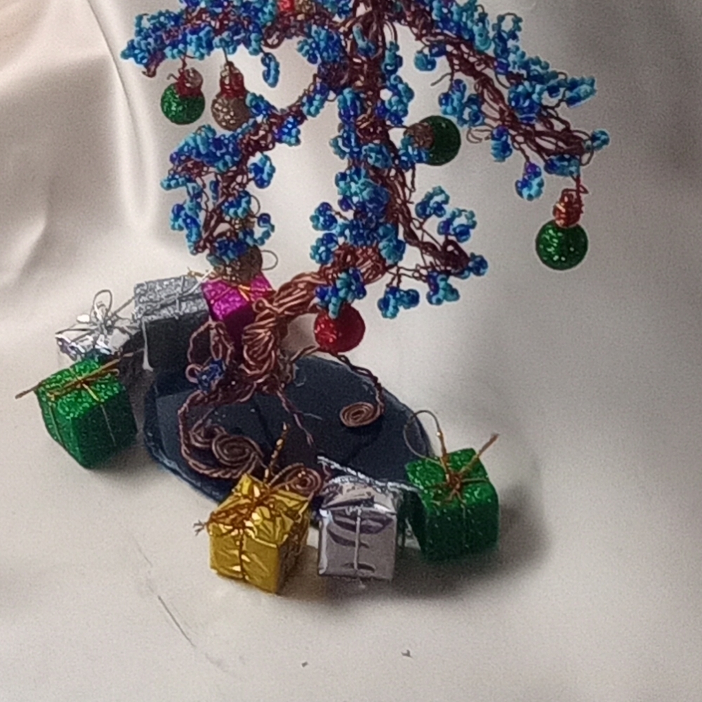 Giftable Hand Crafted Copper Wire Blue Jungle Tree - Picture 4 of 5